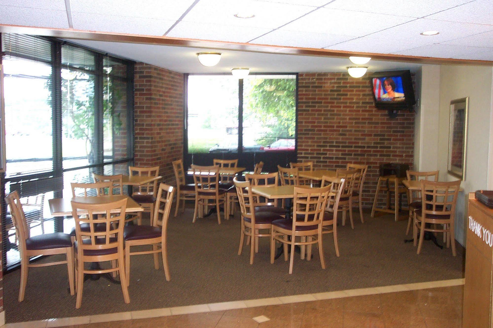 Thrifty Inn Paducah Étterem fotó